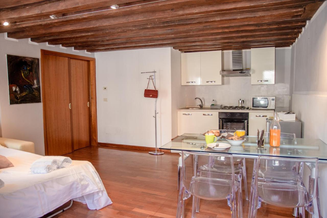 ונציה Appartamenti Superior In Via Garibaldi By Bricola Apartments מראה חיצוני תמונה