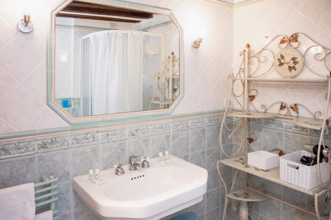 ונציה Appartamenti Superior In Via Garibaldi By Bricola Apartments מראה חיצוני תמונה